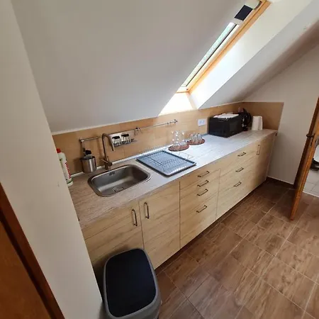 Patakmalom Hotel Döbrönte