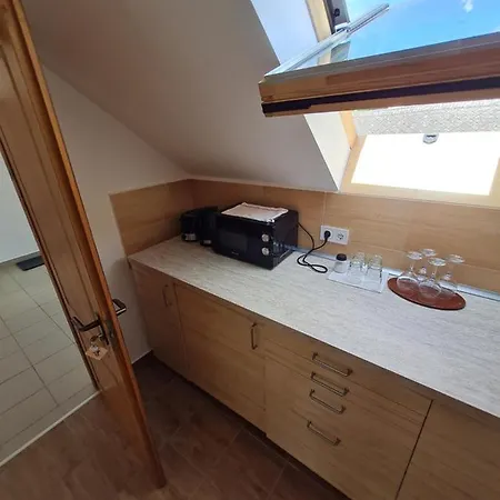 Patakmalom Hotel Döbrönte