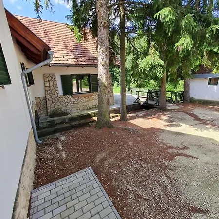 Otel Patakmalom Vendeghaz Döbrönte